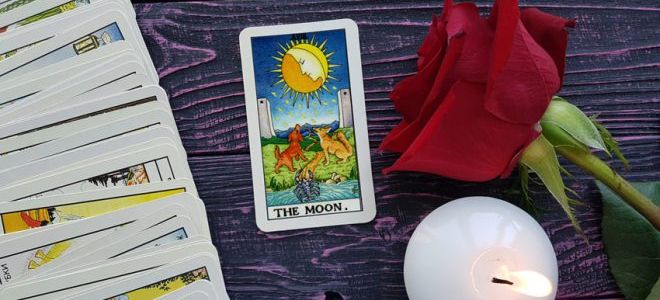 The Moon — meaning of the reversed tarot card
